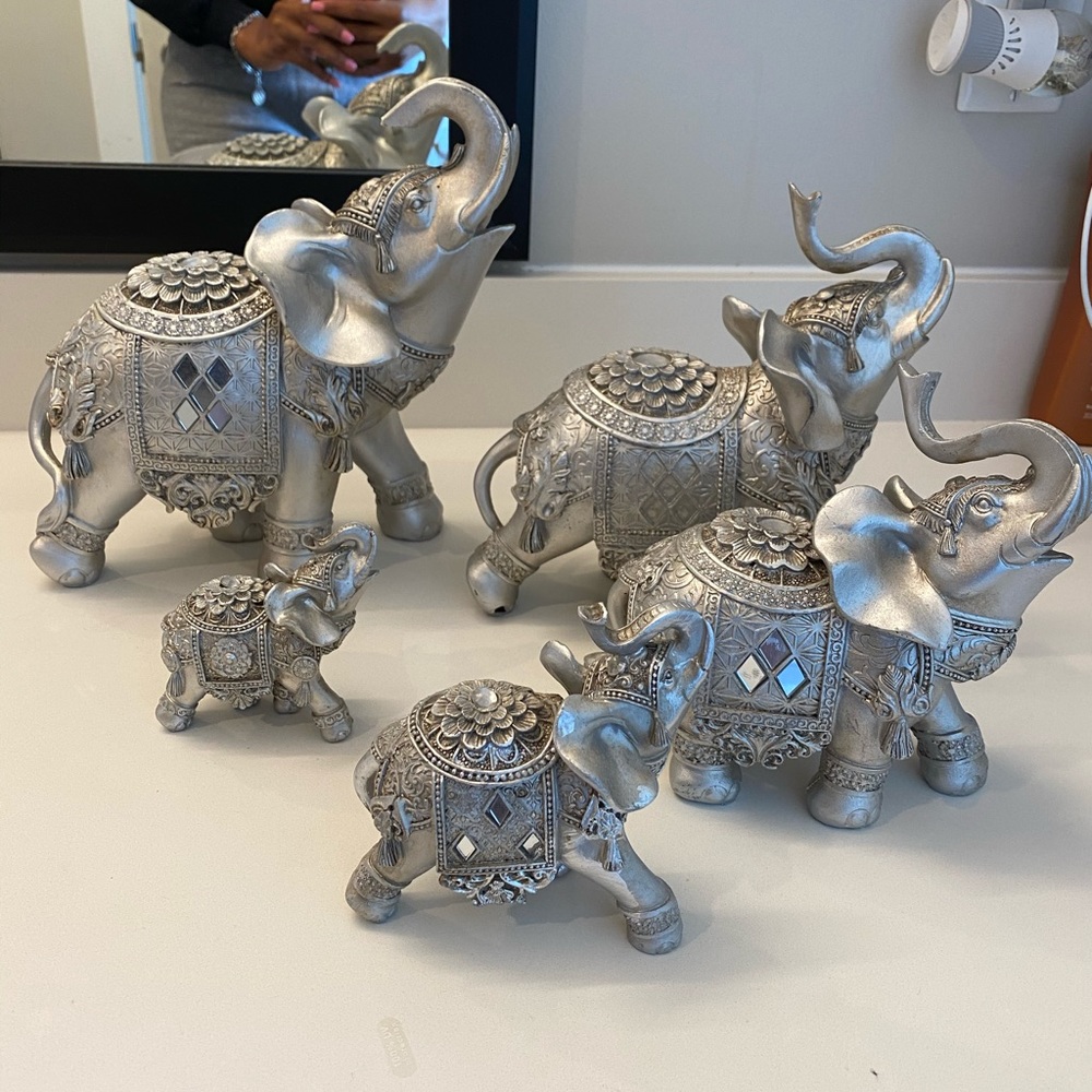 5 Piece elephant set (Home decor )